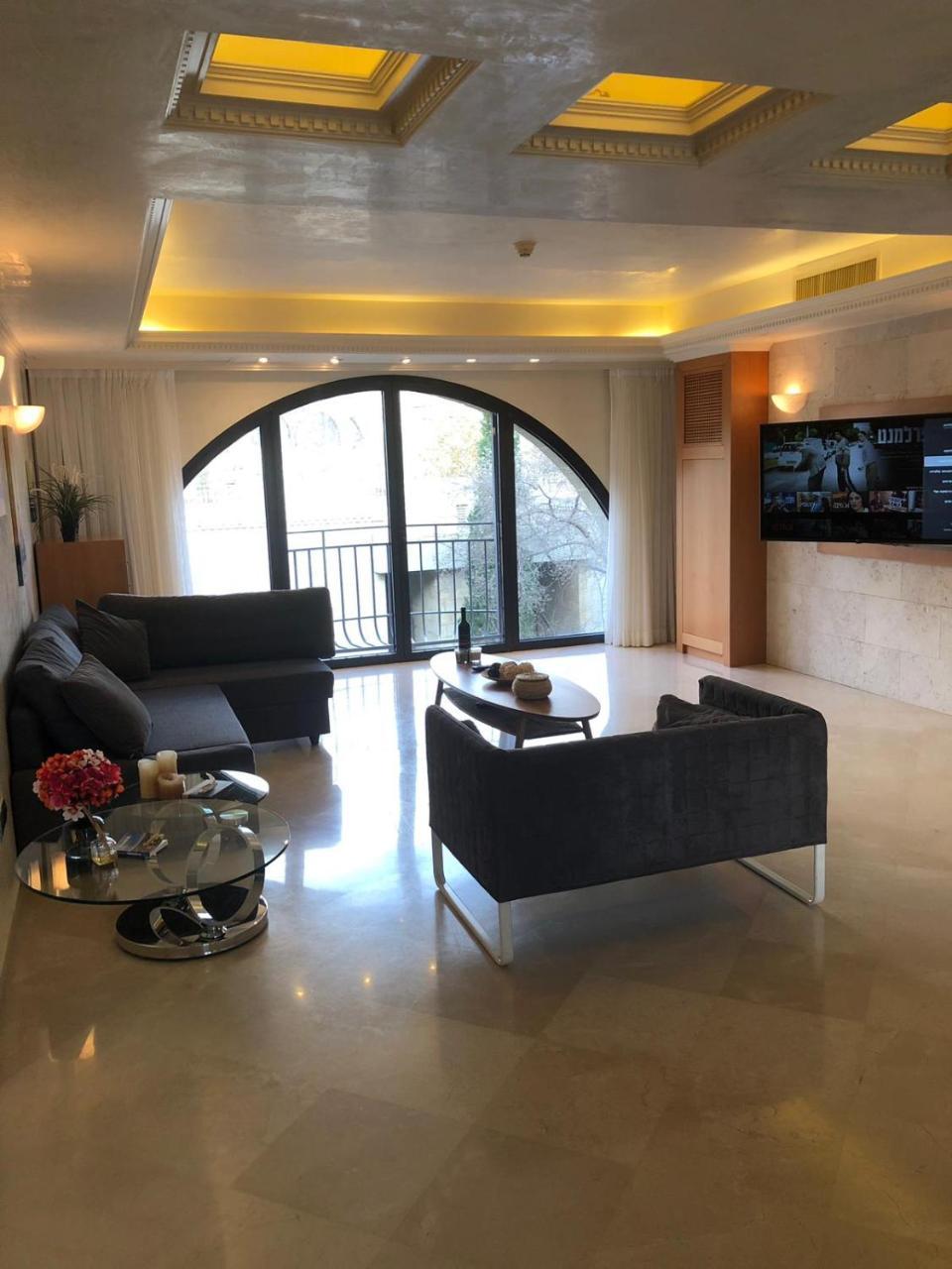 Mamilla'S Penthouse Apartment Jerusalem Exterior photo